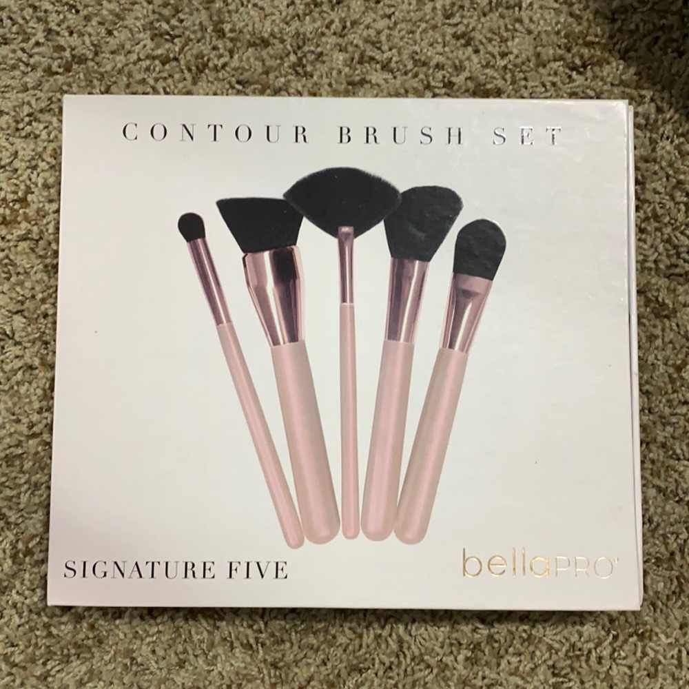 Signature Five Bella pro Contour Brush Set
